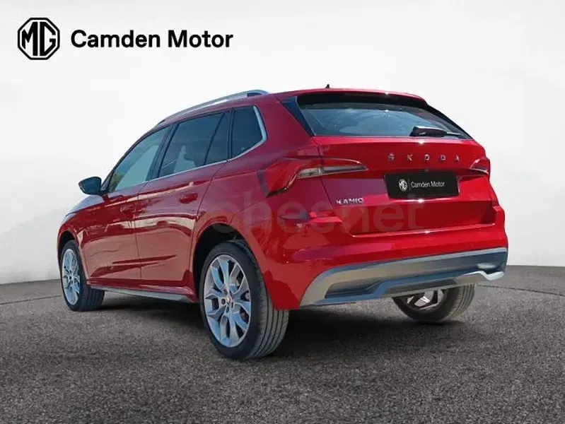 Usado Skoda Kamiq Ambition 150 CV (110 kW) 2022 Rojo SUV