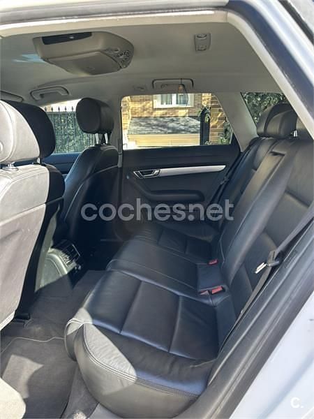 Usado Audi A6 170 CV (125 kW) 2010 Blanco Familiar