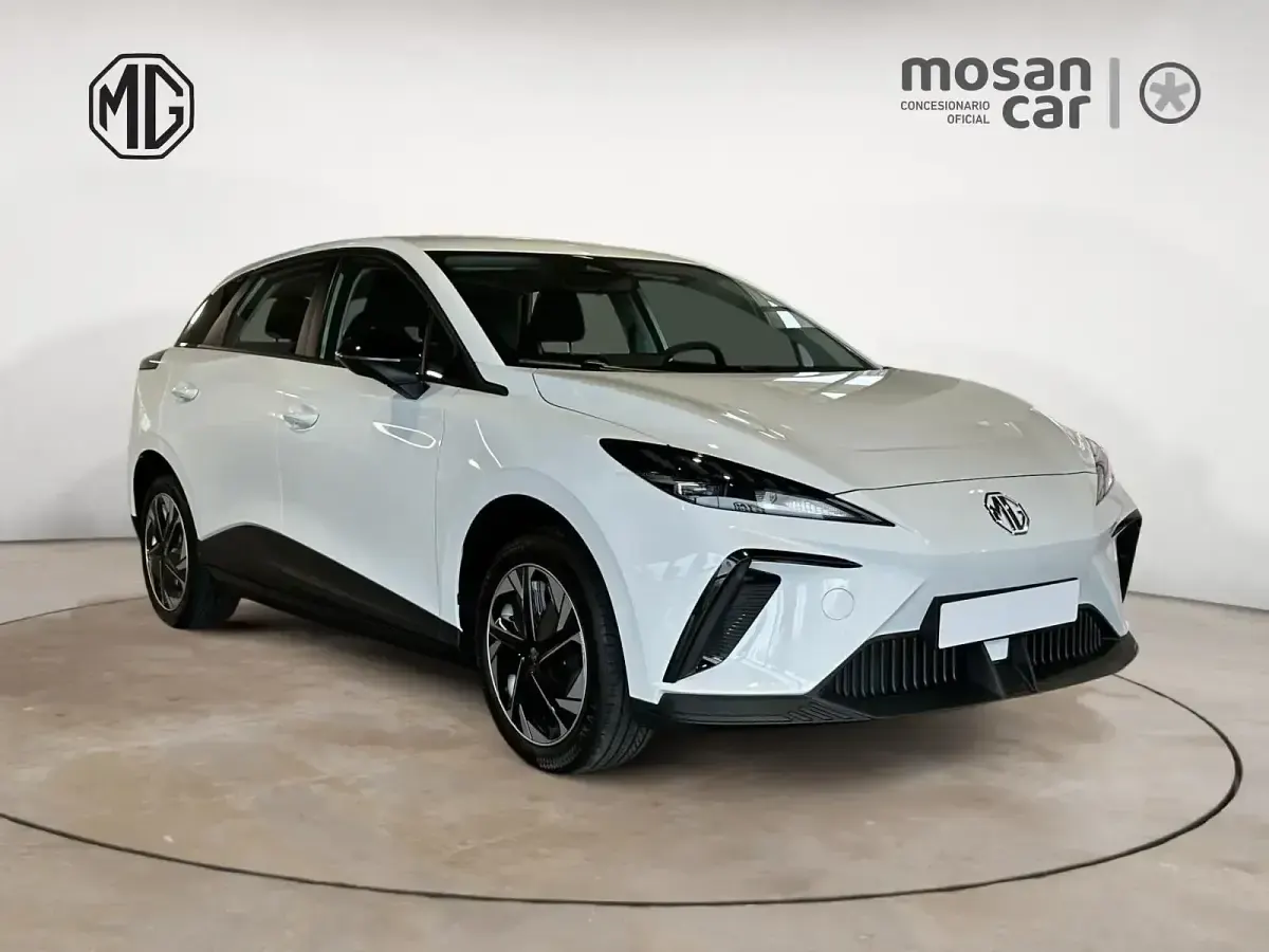 Usado MG MG5 EV 125 kW (170 CV) 2025 Blanco Familiar