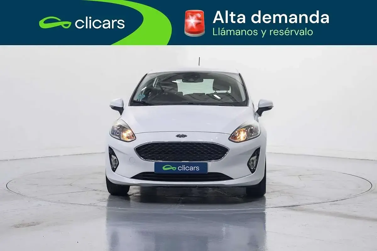 Usado Ford Fiesta Trend+ 101 CV (74 kW) 2018 Blanco Utilitario