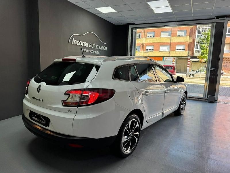 Usado Renault Mégane GrandTour Bose Edition 110 CV (80 kW) 2015 Blanco Familiar
