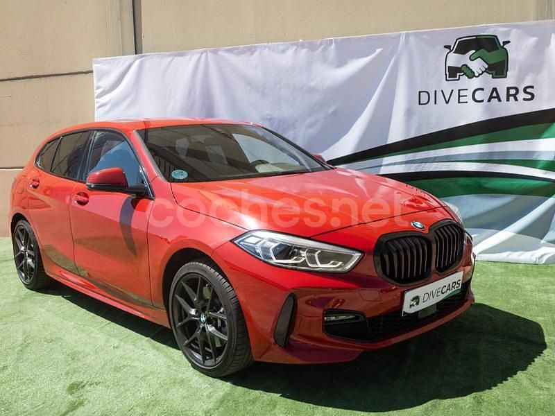 Rojo Usado 2024 BMW 120 Comfort Edition Utilitario | 31.990 € (Precio justo) - Imagen 1/4
