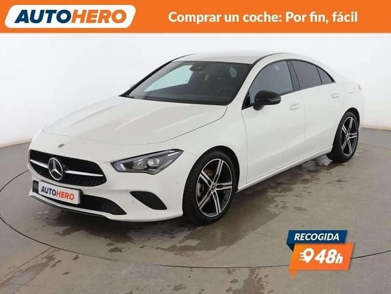 Usado Mercedes CLA180 136 CV (100 kW) 2023 Blanco Berlina