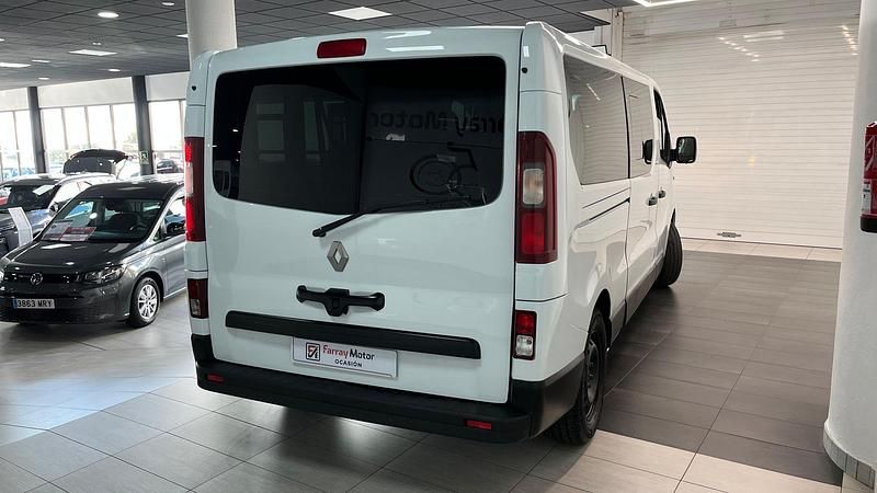 Usado Renault Trafic 125 CV (91 kW) 2018 Blanco Monovolumen
