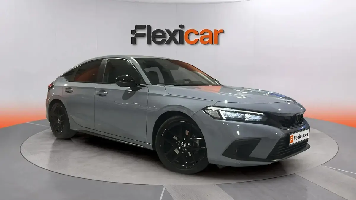 Usado Honda Civic Elegance 184 CV (135 kW) 2024 Gris Berlina