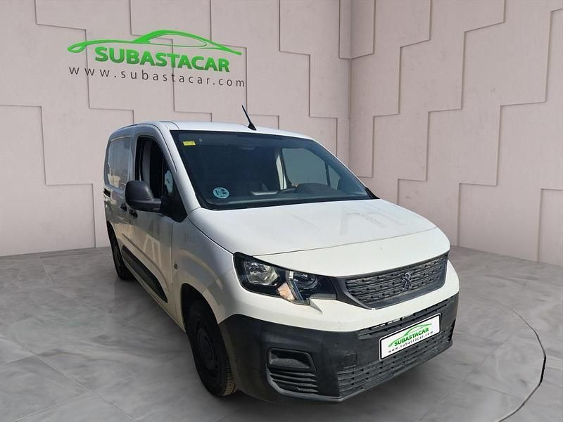 Usado Peugeot Partner 100 CV (73 kW) 2020 Blanco Monovolumen