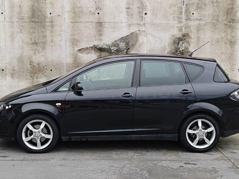 Usado Seat Toledo Sport 140 CV (102 kW) 2007 Negro Utilitario