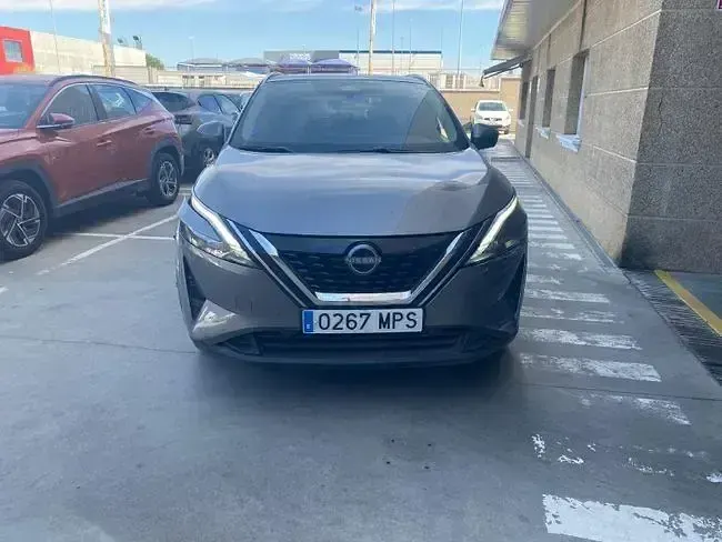 Usado Nissan Qashqai N-Connecta 190 CV (139 kW) 2024 Gris SUV