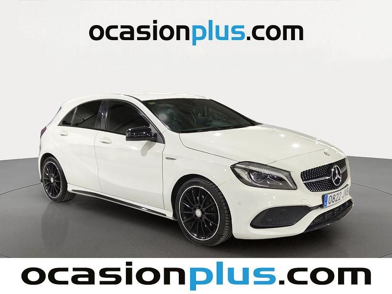 Usado Mercedes A200 AMG line 136 CV (100 kW) 2016 Blanco Utilitario