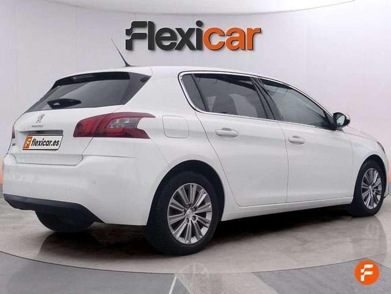 Usado Peugeot 308 Allure 99 CV (72 kW) 2020 Blanco Utilitario