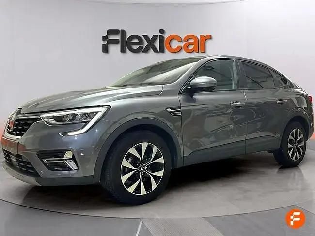 Käytetty Renault Arkana Evolution 145 HP (106 kW) 2023 Harmaa Katumaasturi