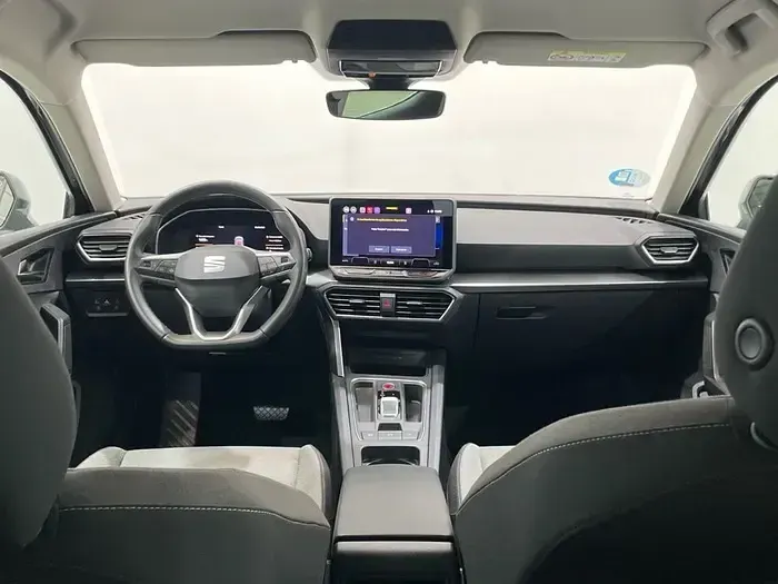 Usado Seat Leon Style 116 CV (85 kW) 2025 Gris