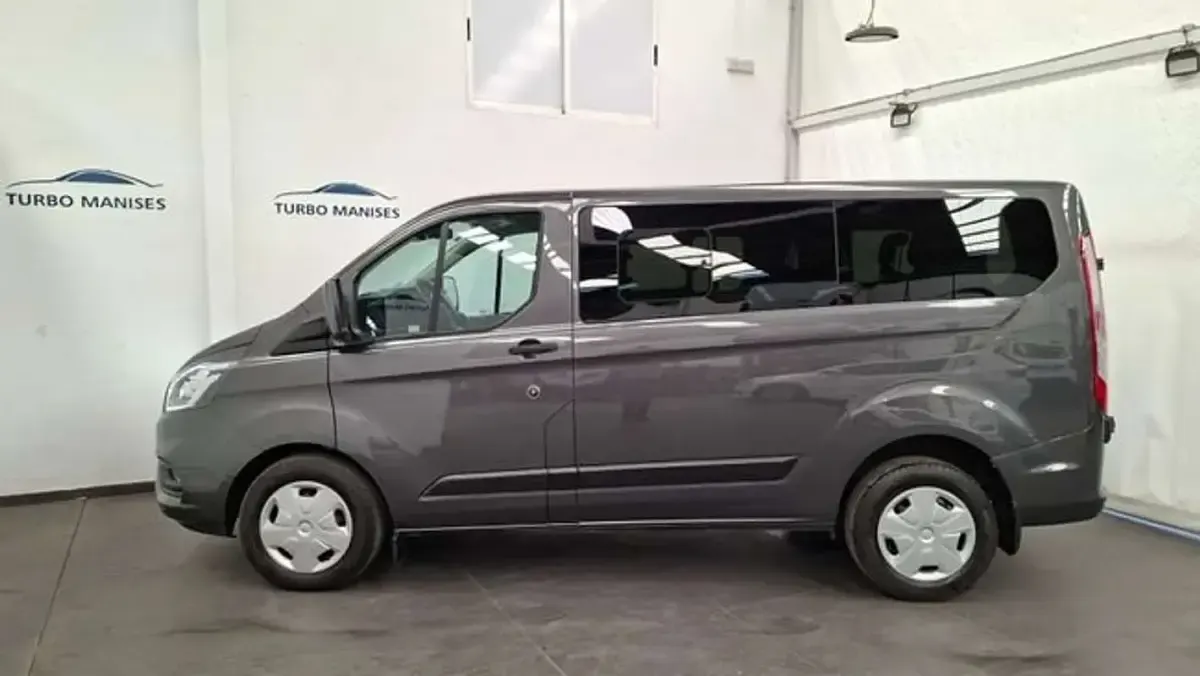 Usado Ford Transit Custom Trend 150 CV (110 kW) 2023 Gris Familiar