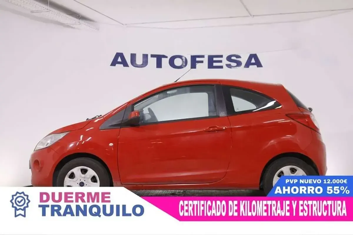 Usado Ford Ka 69 CV (50 kW) 2015 Rojo Berlina