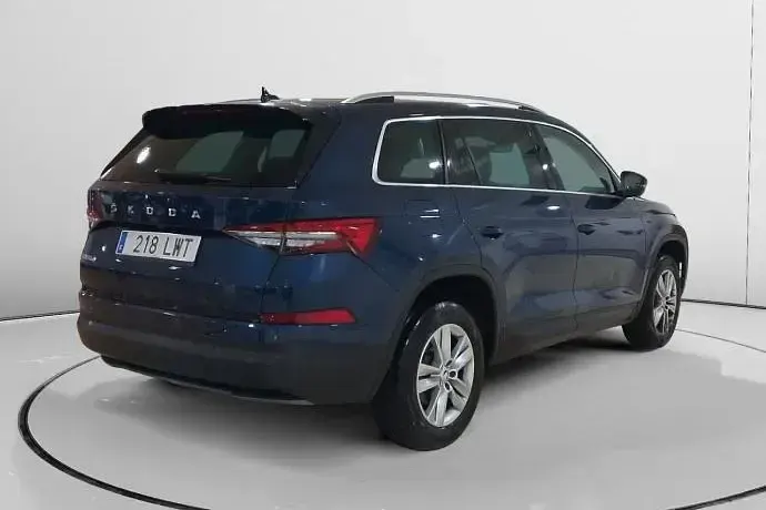 Usado Skoda Kodiaq Ambition 151 CV (111 kW) 2022 Azul SUV