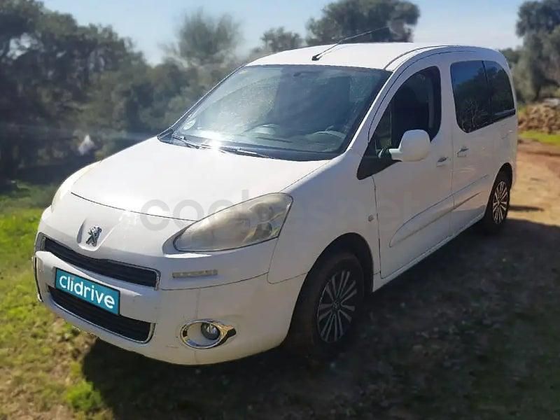 Usado Peugeot Partner Tepee Active 92 CV (67 kW) 2014 Blanco Monovolumen