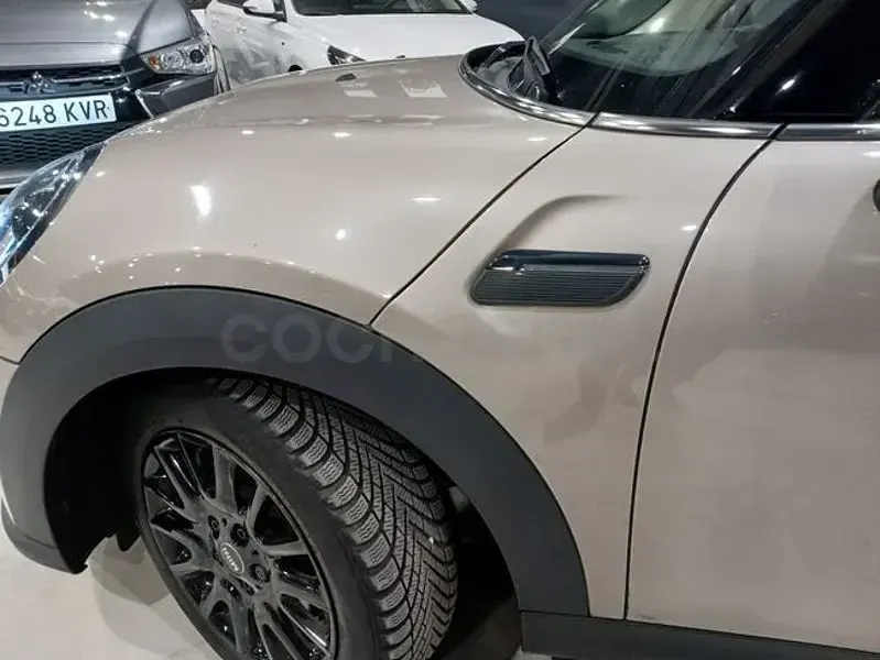 Usado Mini ONE Business 102 CV (75 kW) 2022 Plateado Utilitario