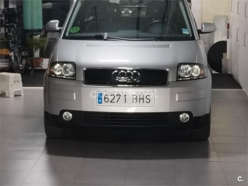 Gris / plata Usado 2001 Audi A2 Utilitario | 7200 € - Imagen 1/4