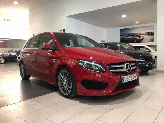 Rojo Usado 2018 Mercedes B200 Monovolumen | 17.900 € (Buen precio) - Imagen 1/4