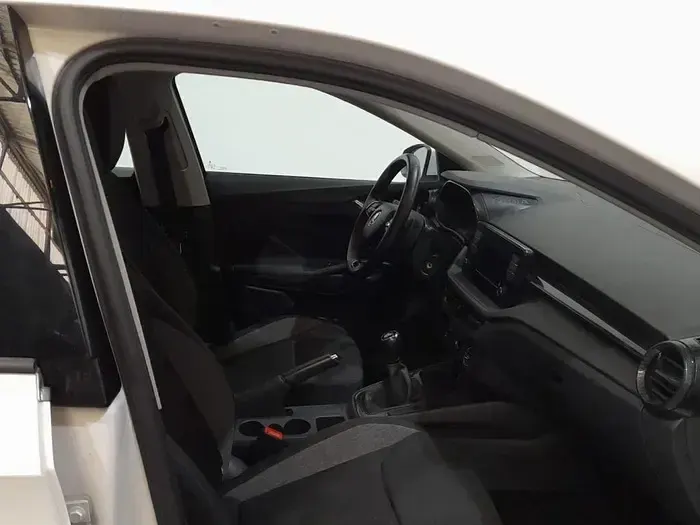 Usado Skoda Fabia Active 80 CV (58 kW) 2022 Blanco Utilitario