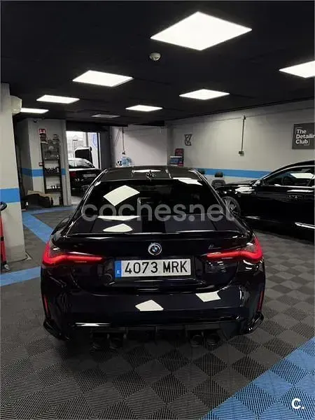 Usado BMW M4 Competition Edition 510 CV (375 kW) 2023 Violeta / lila Coupe