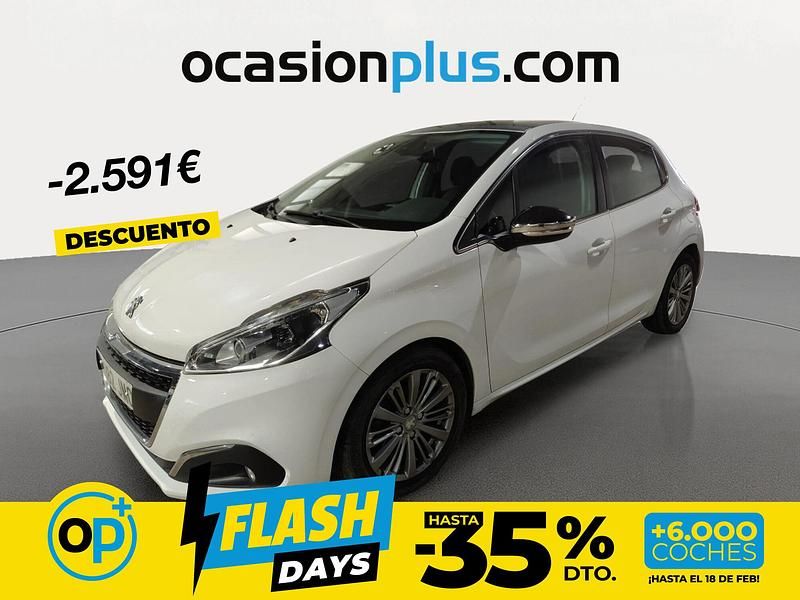 Usado Peugeot 208 Allure 100 CV (73 kW) 2016 Blanco Utilitario