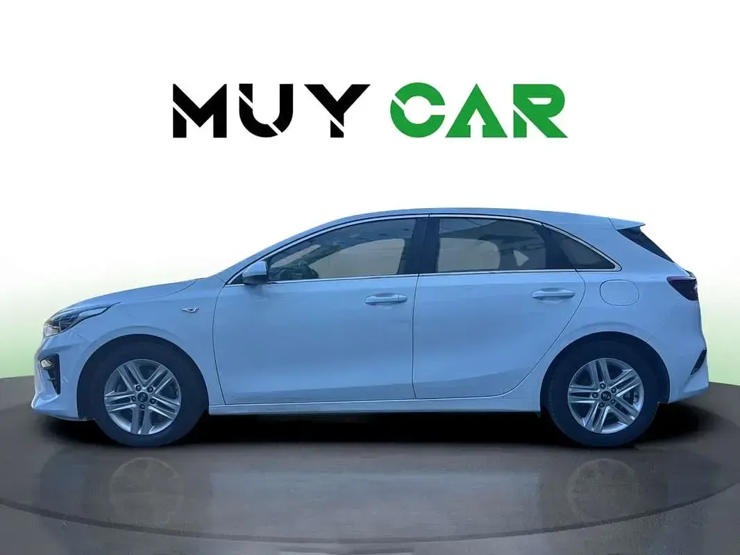 Usado Kia Ceed 120 CV (88 kW) 2021 Blanco Utilitario