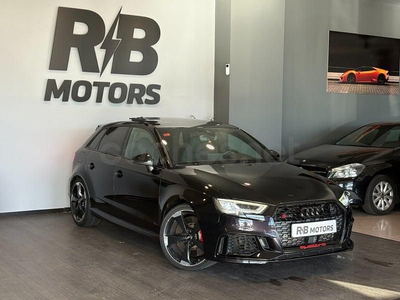 Usado Audi RS3 Sport 400 CV (294 kW) 2019 Negro Berlina