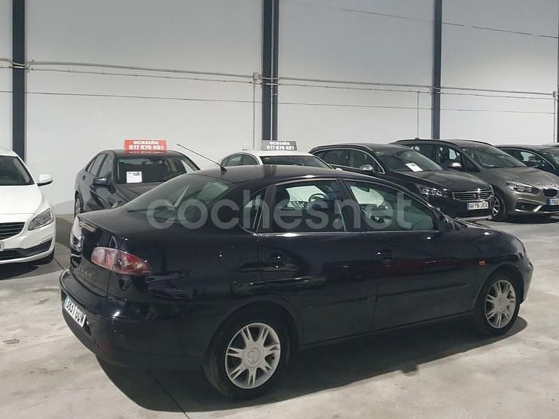 Usado Seat Cordoba 80 CV (58 kW) 2008 Negro Berlina