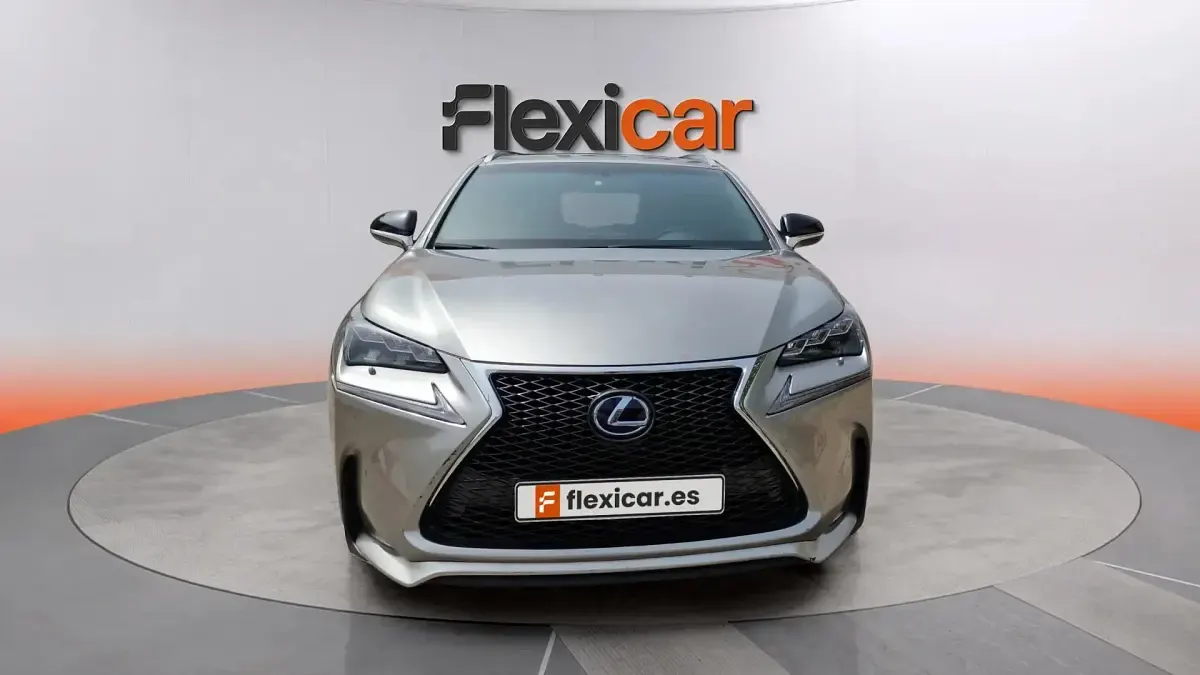 Usado Lexus NX300h Sport Line 197 CV (144 kW) 2016 Gris SUV