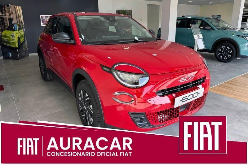 Rojo Nuevo 2025 Fiat 600 Icon SUV | 20.800 € (Buen precio) - Imagen 1/4