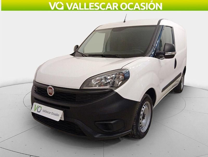 Usado Fiat Doblò 95 CV (69 kW) 2019 Blanco Monovolumen
