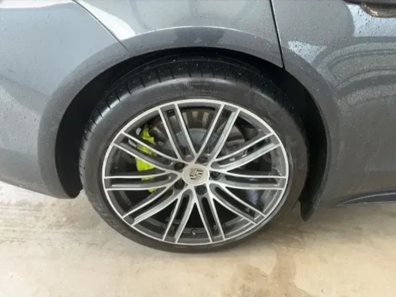 Usado Porsche Panamera 4 462 CV (339 kW) 2020 Gris / plata Berlina