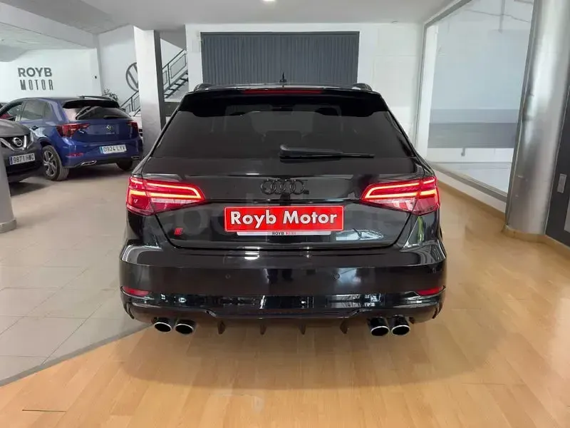 Usado Audi A3 Premium 310 CV (228 kW) 2017 Negro Berlina