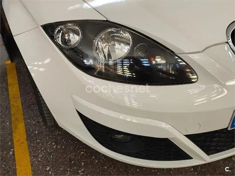 Usado Seat Altea Style 105 CV (77 kW) 2011 Blanco Monovolumen