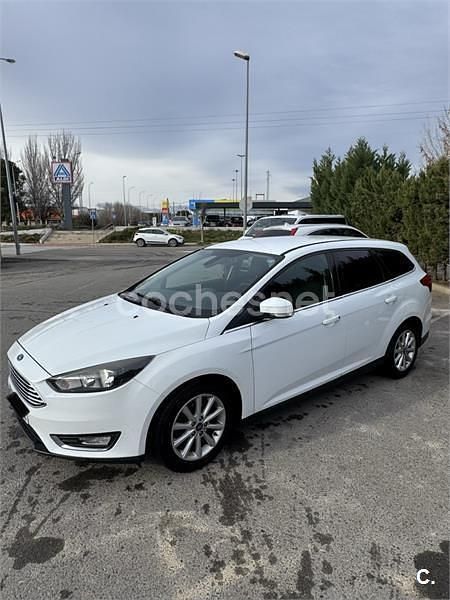 Blanco Usado 2015 Ford Focus Titanium Familiar | 4500 € (Buen precio) - Imagen 1/4