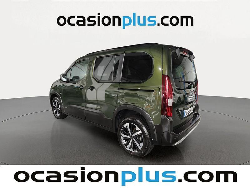 Usado Peugeot Rifter GT 131 CV (96 kW) 2025 Verde Monovolumen