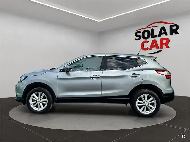 Usado Nissan Qashqai Acenta 110 CV (80 kW) 2017 Gris / plata SUV