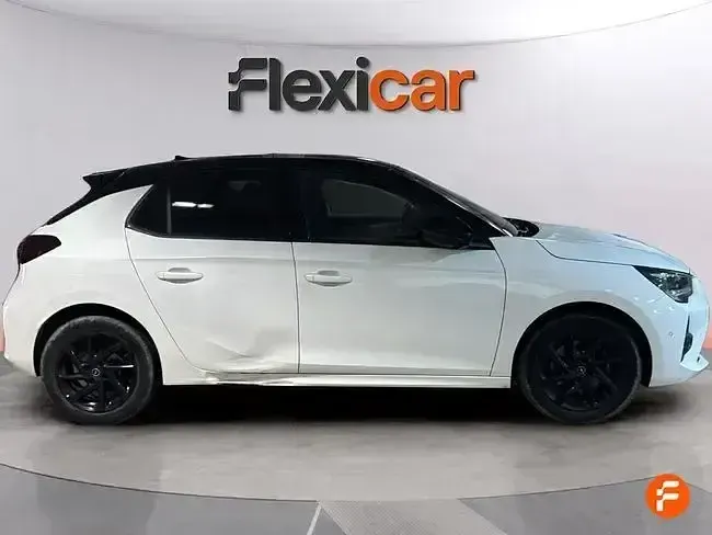 Usado Opel Corsa GS Line 100 CV (73 kW) 2022 Blanco Berlina