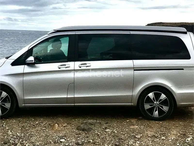 Usado Mercedes V220 Exclusive 163 CV (119 kW) 2020 Gris / plata Monovolumen
