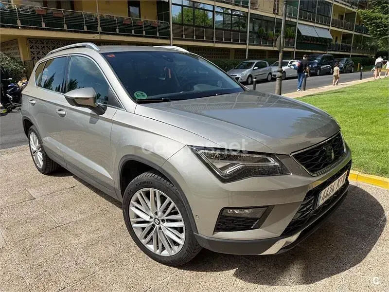 Usado Seat Ateca XCELLENCE 150 CV (110 kW) 2017 Gris / plata SUV