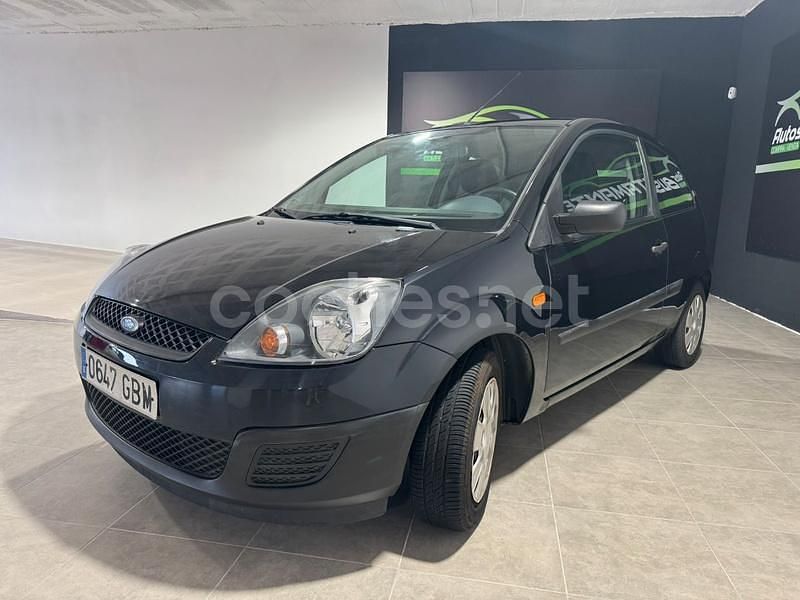 Usado Ford Fiesta Trend 68 CV (50 kW) 2008 Negro Berlina