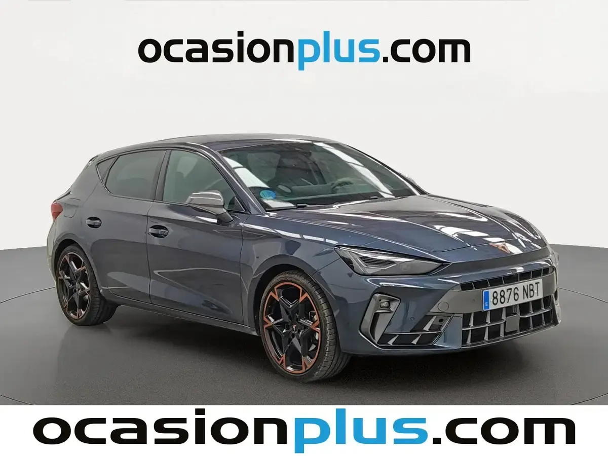 Używany Cupra Leon 150 KM (110 kW) 2025 Szary Hatchback