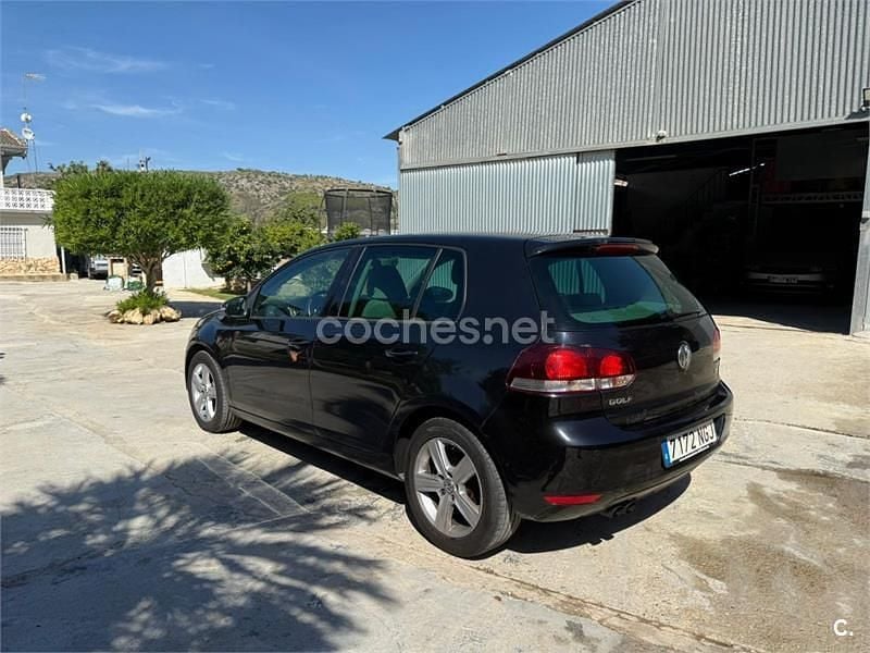 Usado VW Golf VI Highline 122 CV (89 kW) 2009 Negro Utilitario
