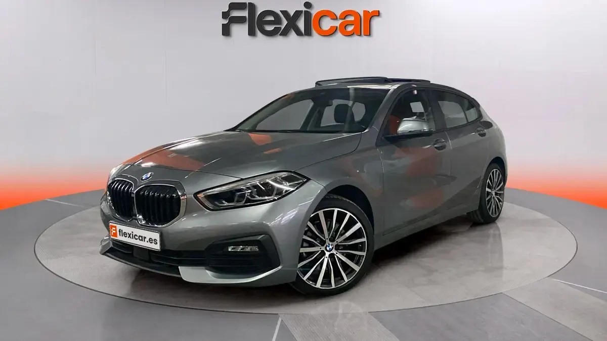 Usado BMW 118 136 CV (100 kW) 2023 Gris Utilitario