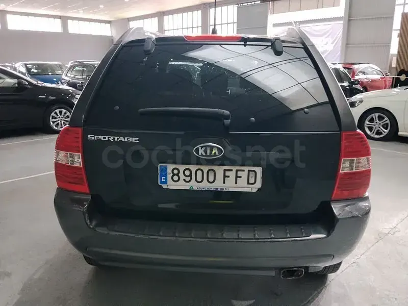 Usado Kia Sportage LX 142 CV (104 kW) 2006 Negro SUV
