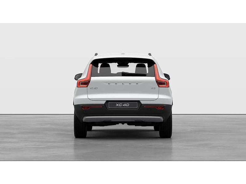 Usado Volvo XC40 163 CV (119 kW) 2024 Blanco SUV