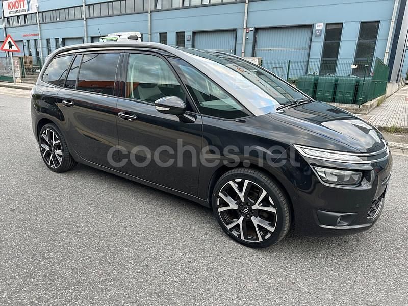 Usado Citroën Grand C4 Picasso Intensive 120 CV (88 kW) 2015 Negro Monovolumen
