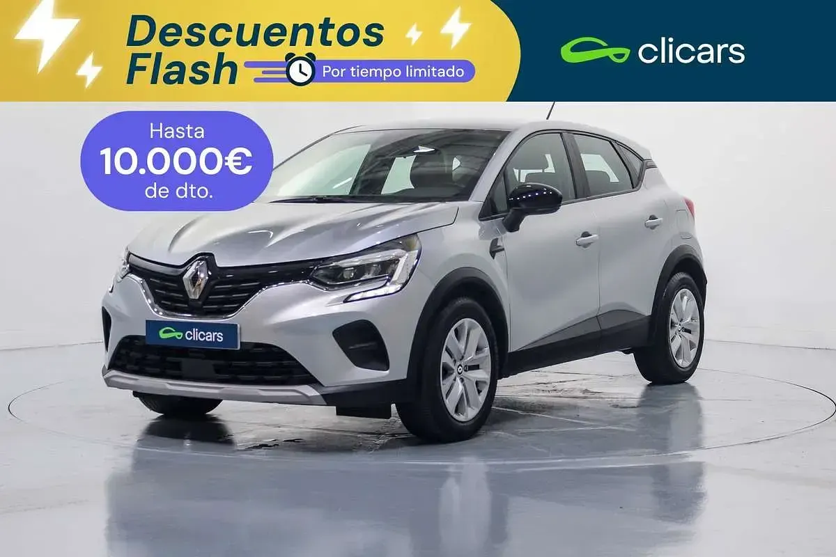 Usado Renault Captur Evolution 159 CV (116 kW) 2022 Plateado SUV