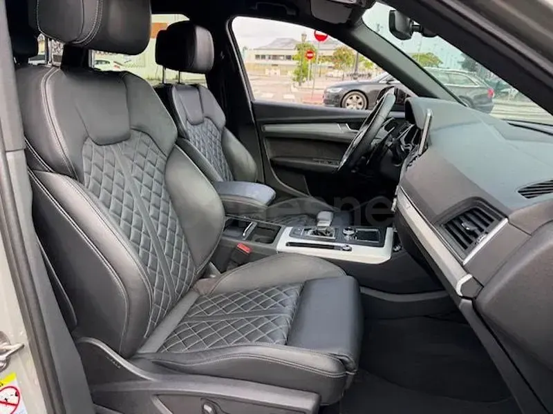 Usado Audi SQ5 Advanced 354 CV (260 kW) 2018 Gris / plata SUV